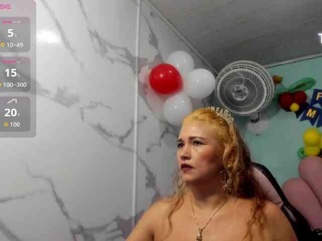 noelia-milf19 webcam