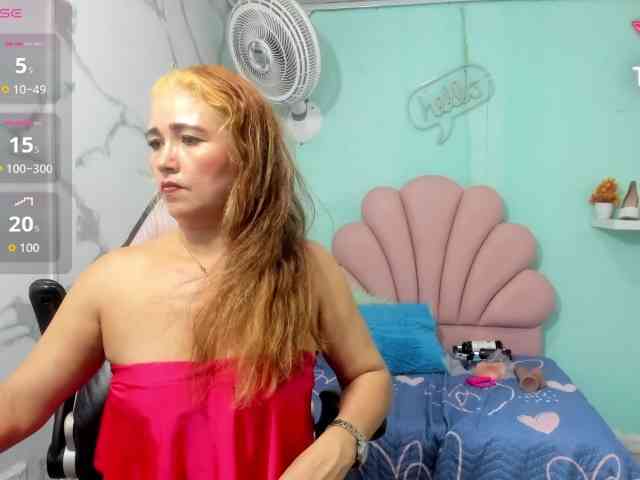 noelia-milf19 webcam