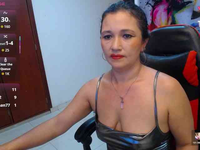 noelia-milf19 webcam