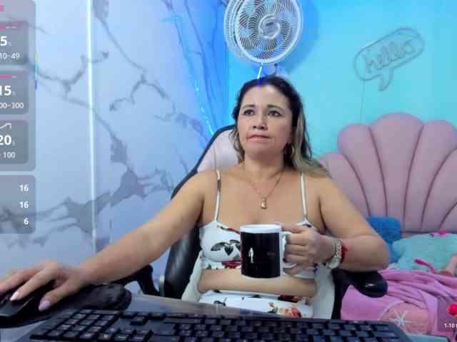 noelia-milf19 webcam