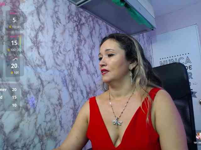 noelia-milf19 webcam
