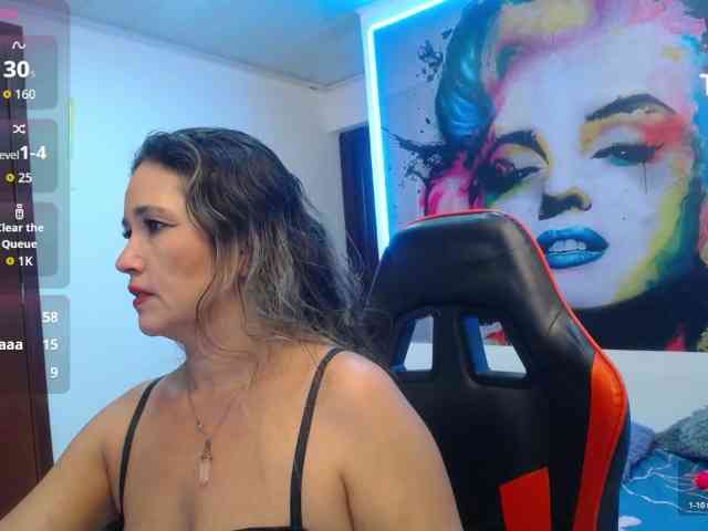 noelia-milf19 webcam