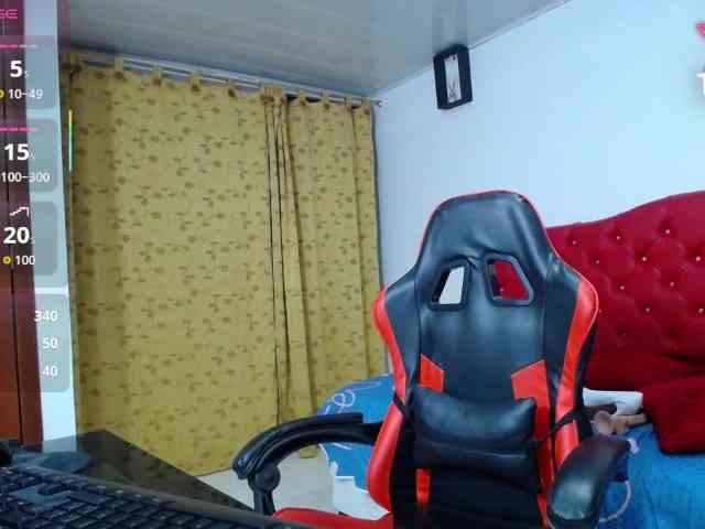 noelia-milf19 webcam