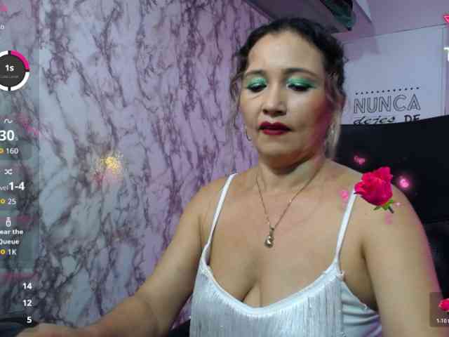 noelia-milf19 webcam