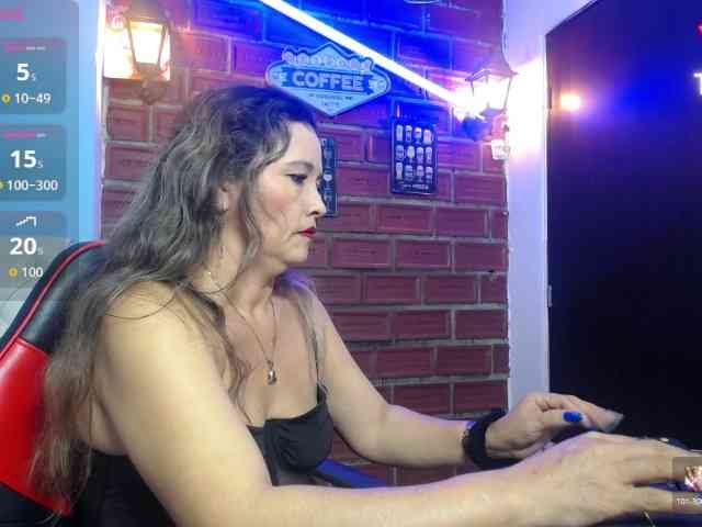 noelia-milf19 webcam