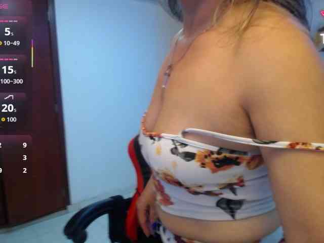 noelia-milf19 webcam