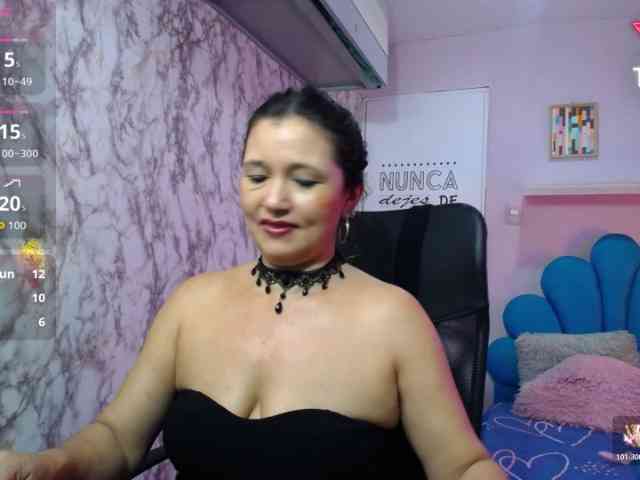noelia-milf19 webcam