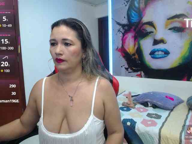 noelia-milf19 webcam