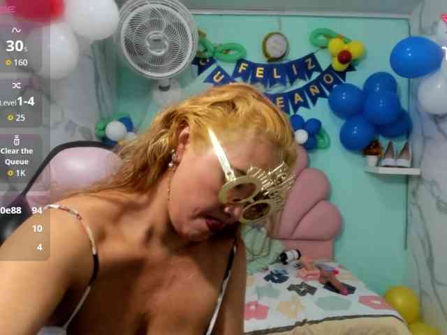 noelia-milf19 webcam