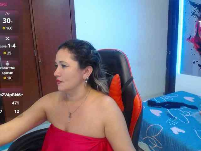 noelia-milf19 webcam