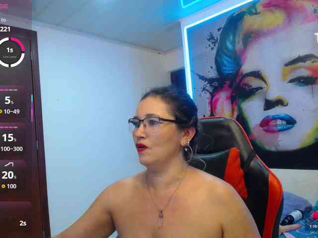 noelia-milf19 webcam