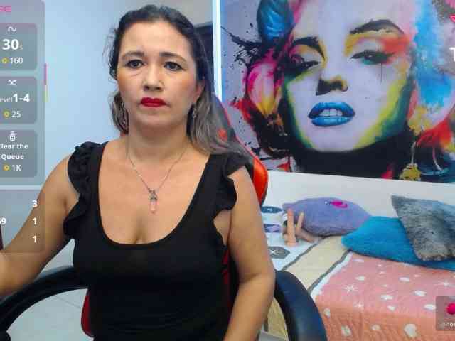 noelia-milf19 webcam