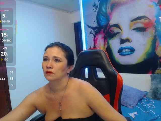 noelia-milf19 webcam