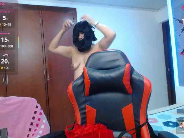 noelia-milf19 webcam