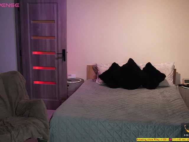 Heysiry live cam on BongaCams
