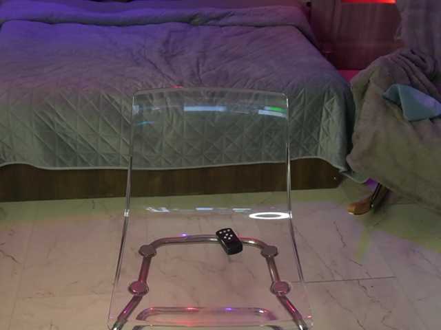 Heysiry live cam preview