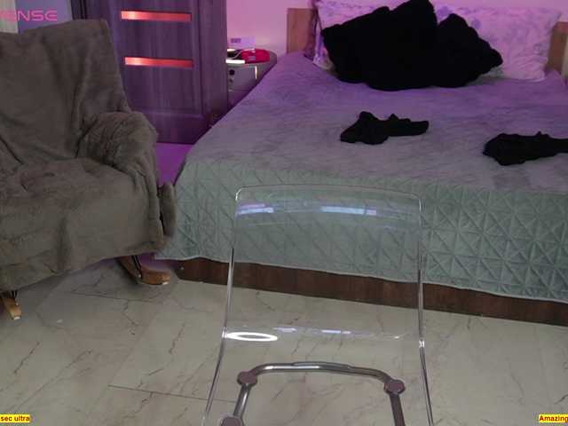 Heysiry live webcam show