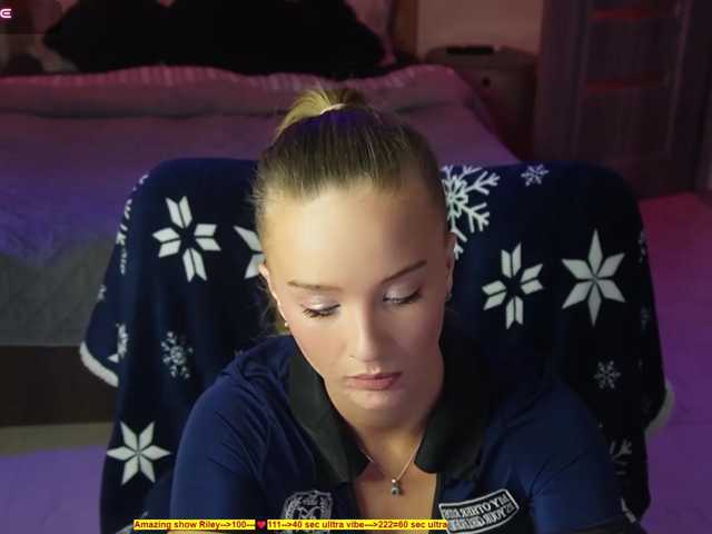 Heysiry live cam on BongaCams