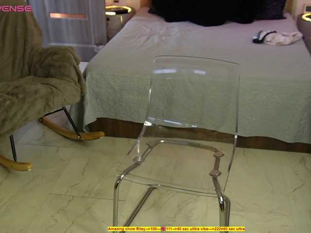 Heysiry live cam on BongaCams