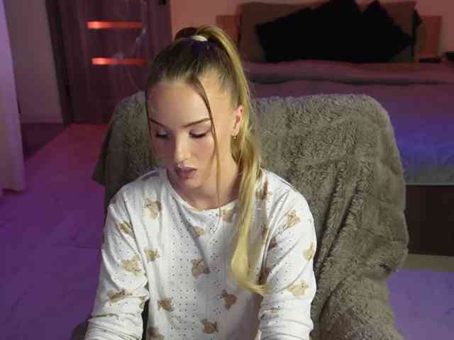 Modella: heySiry