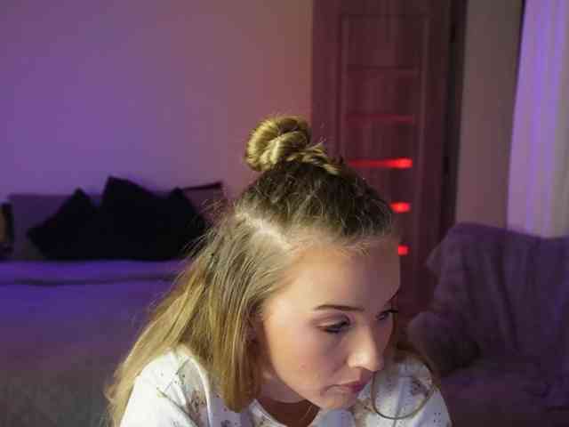 Modella: heySiry