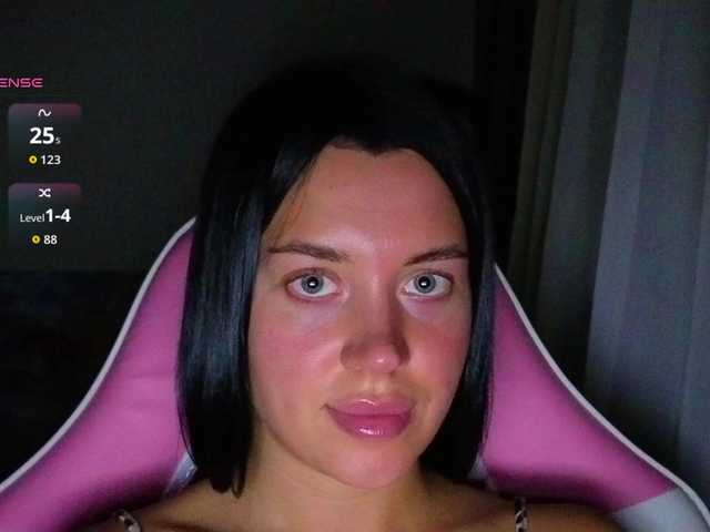 AmeliaSonk live cam on BongaCams