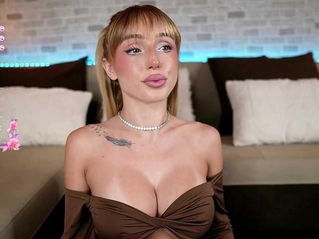 babyyyluna live cam on BongaCams