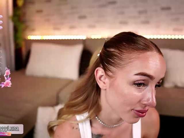 babyyyluna, en directo ahora en BongaCams