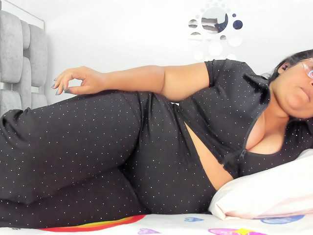 camila-sexxx's BongaCams show and profile