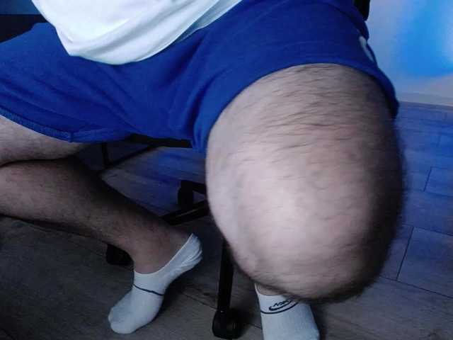DravenPeak — live male cam