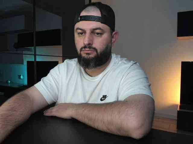 DravenPeak Live Webcam on BongaCams