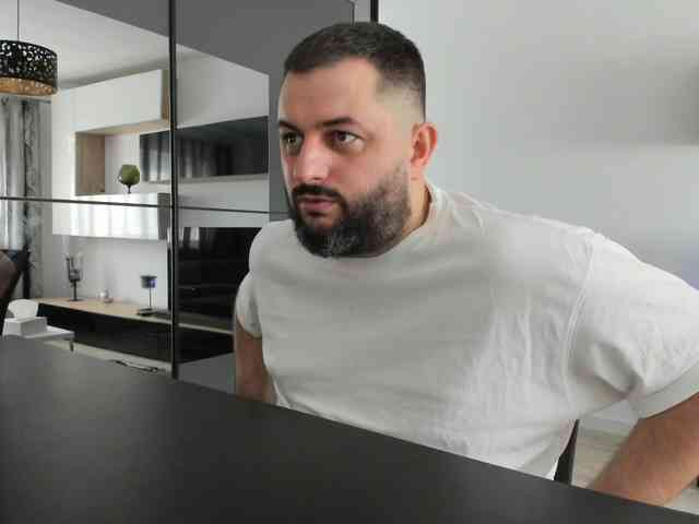 DravenPeak Live Webcam on BongaCams
