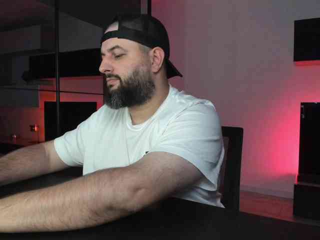 DravenPeak Live Webcam on BongaCams