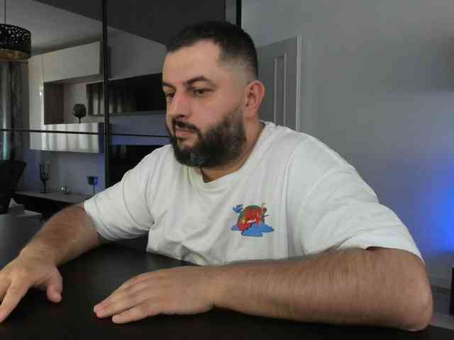 DravenPeak Live Webcam on BongaCams