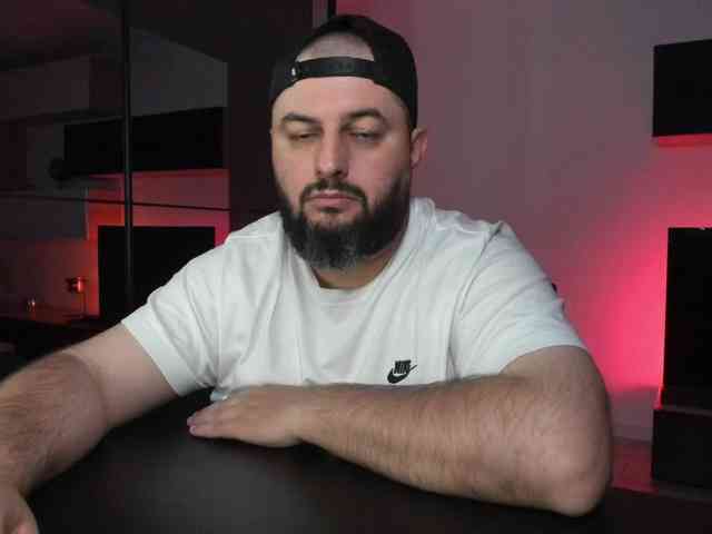 DravenPeak Live Webcam on BongaCams
