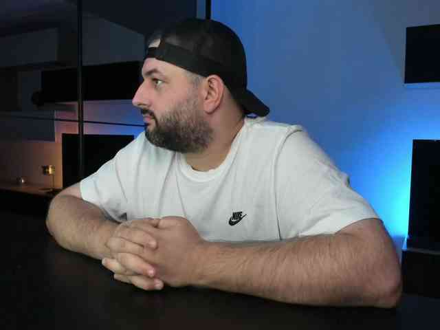 DravenPeak Sex Cam Show
