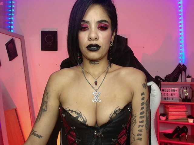 luciferdevil1 live cam on BongaCams