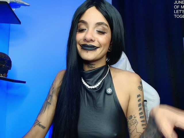 luciferdevil1 live cam on BongaCams