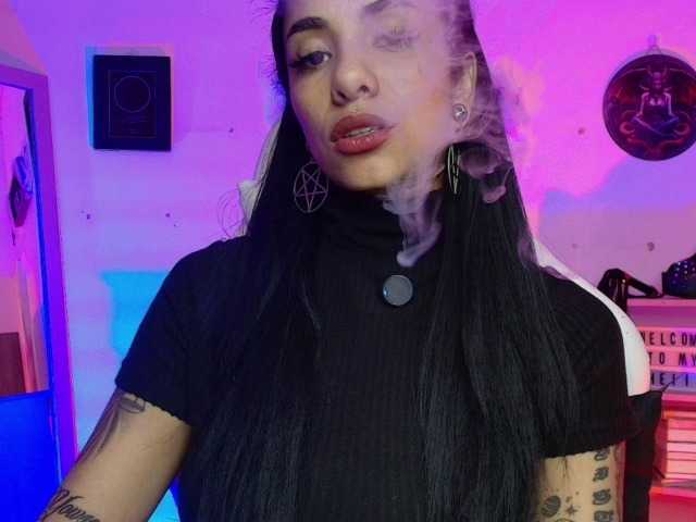 luciferdevil1, en vivo ahora en BongaCams