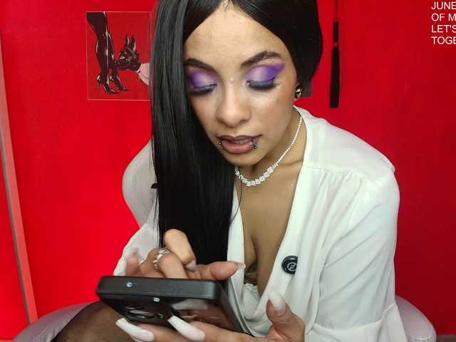 luciferdevil1 live cam on BongaCams