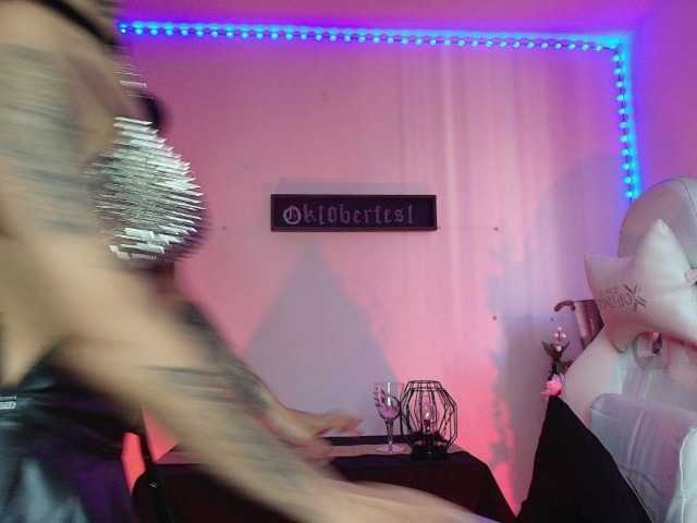 luciferdevil1 live cam on BongaCams