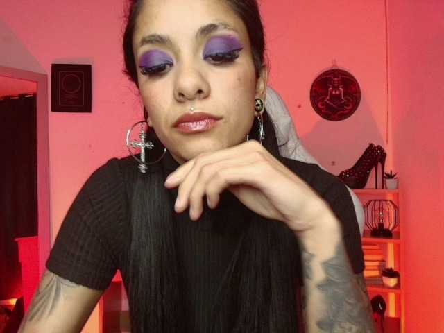luciferdevil1 live cam on BongaCams