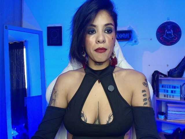 luciferdevil1 live cam on BongaCams