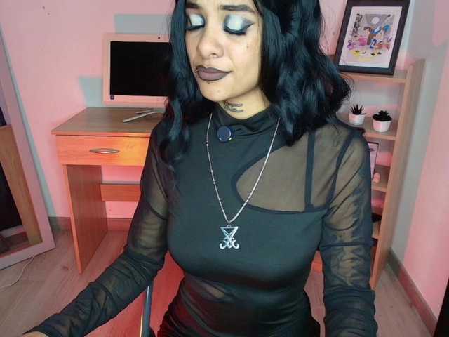 luciferdevil1 live cam on BongaCams
