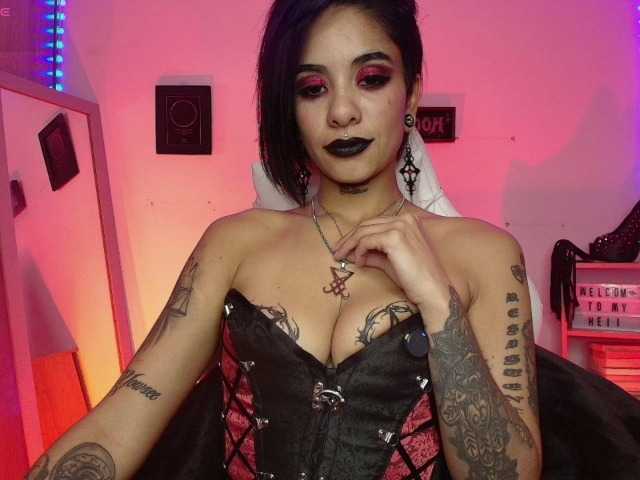 luciferdevil1 live cam on BongaCams