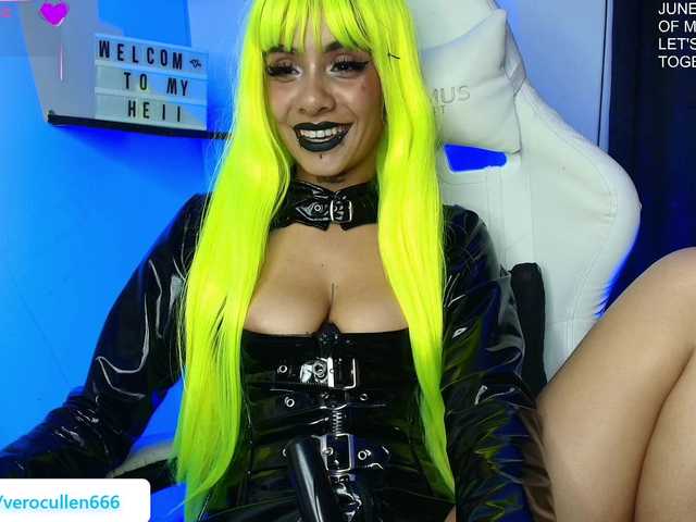 luciferdevil1 live cam on BongaCams