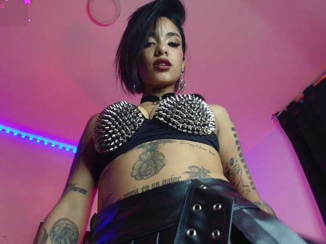 luciferdevil1 live cam on BongaCams