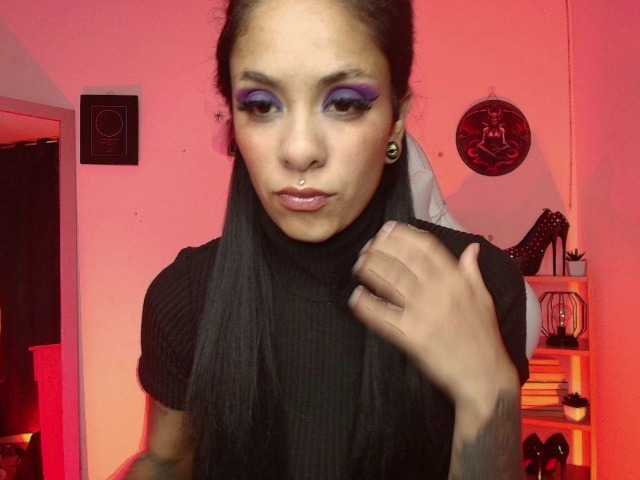 luciferdevil1 live cam on BongaCams