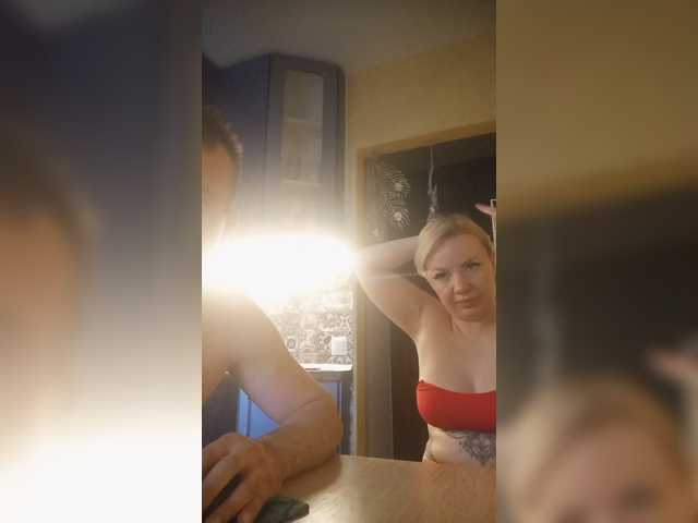 Oksana494 live cam preview