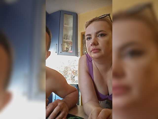 Oksana494 live cam on BongaCams